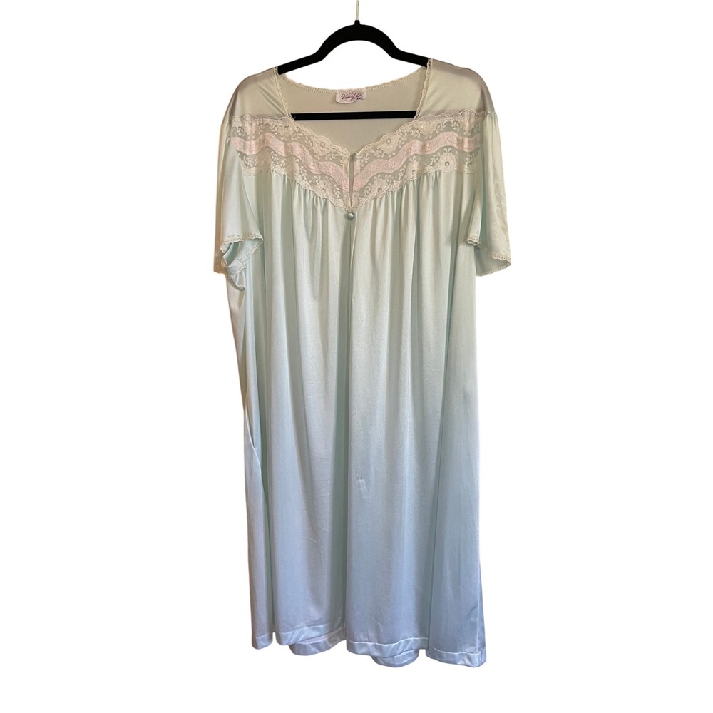 Vintage Vanity Fair Lacy Nightgown
